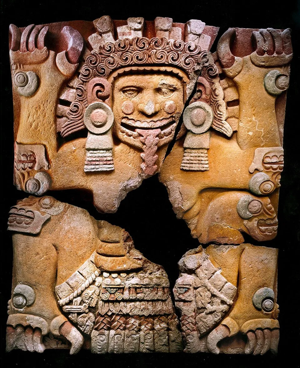 Depiction of Tlaltecuhtli by Unknown photographer of ancient artwork