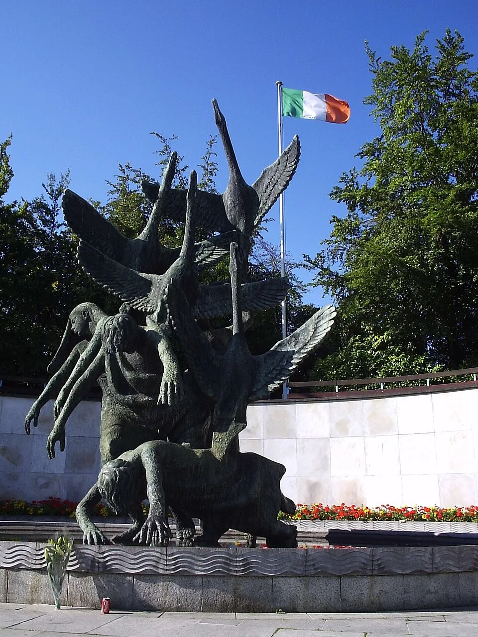 Depiction of Lir by No machine-readable author provided. Sebb assumed (based on copyright claims).